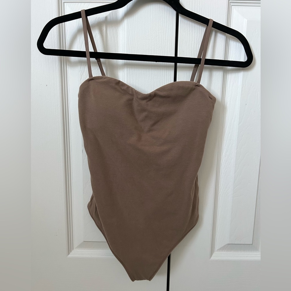 Abercrombie Bra-Free Sweetheart Bodysuit